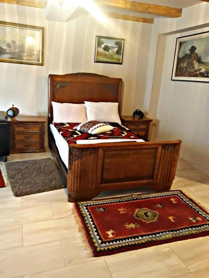 Apartamento La Curtea Veche Lapus Exterior foto